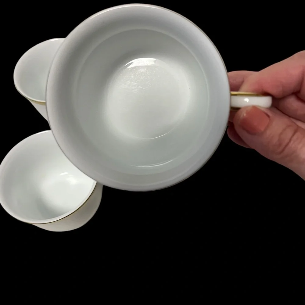 Charter Club Grand Buffet Classic Gold Rimmed Tea or Coffee Cup Set of 4